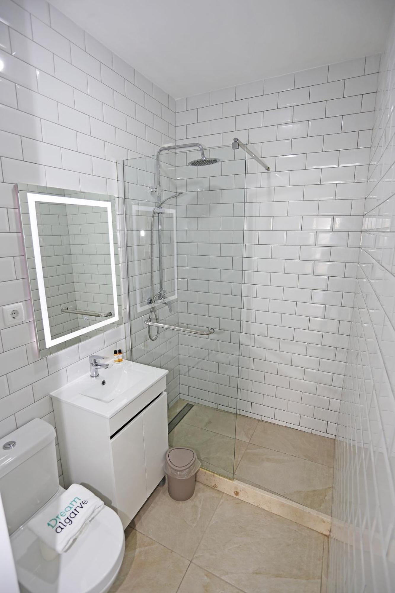 B88 - Mendonca Street Apartment Lagos Exterior photo